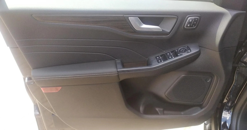 Ford Kuga cena 176000 przebieg: 8, rok produkcji 2024 z Serock małe 37